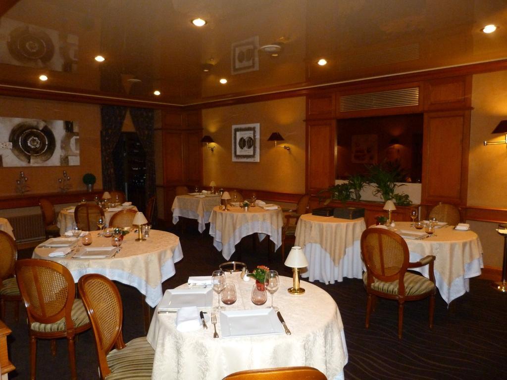 Hotel Le Gue Du Holme Сен-Кентен-сюр-ле-Ом Экстерьер фото