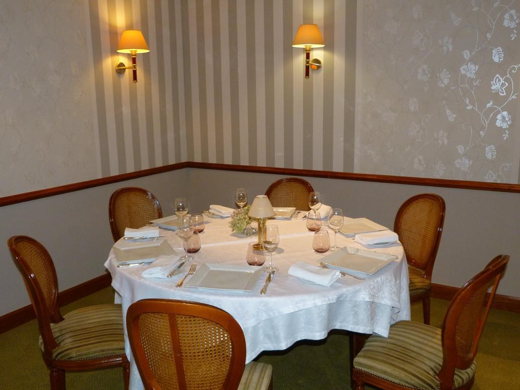 Hotel Le Gue Du Holme Сен-Кентен-сюр-ле-Ом Экстерьер фото