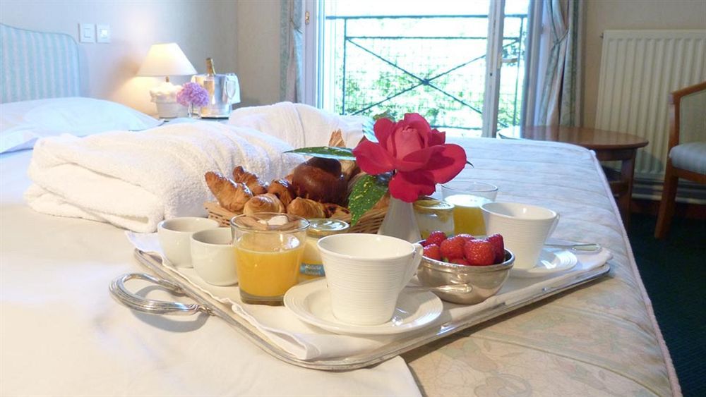 Hotel Le Gue Du Holme Сен-Кентен-сюр-ле-Ом Экстерьер фото