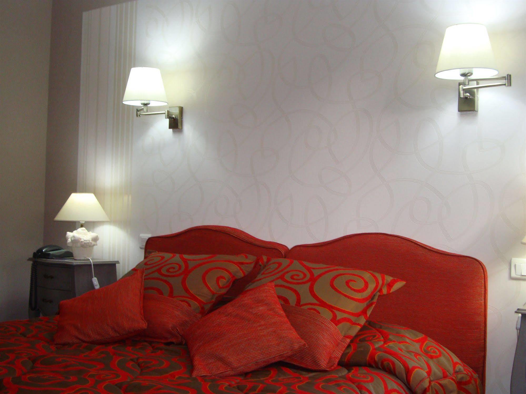 Hotel Le Gue Du Holme Сен-Кентен-сюр-ле-Ом Экстерьер фото